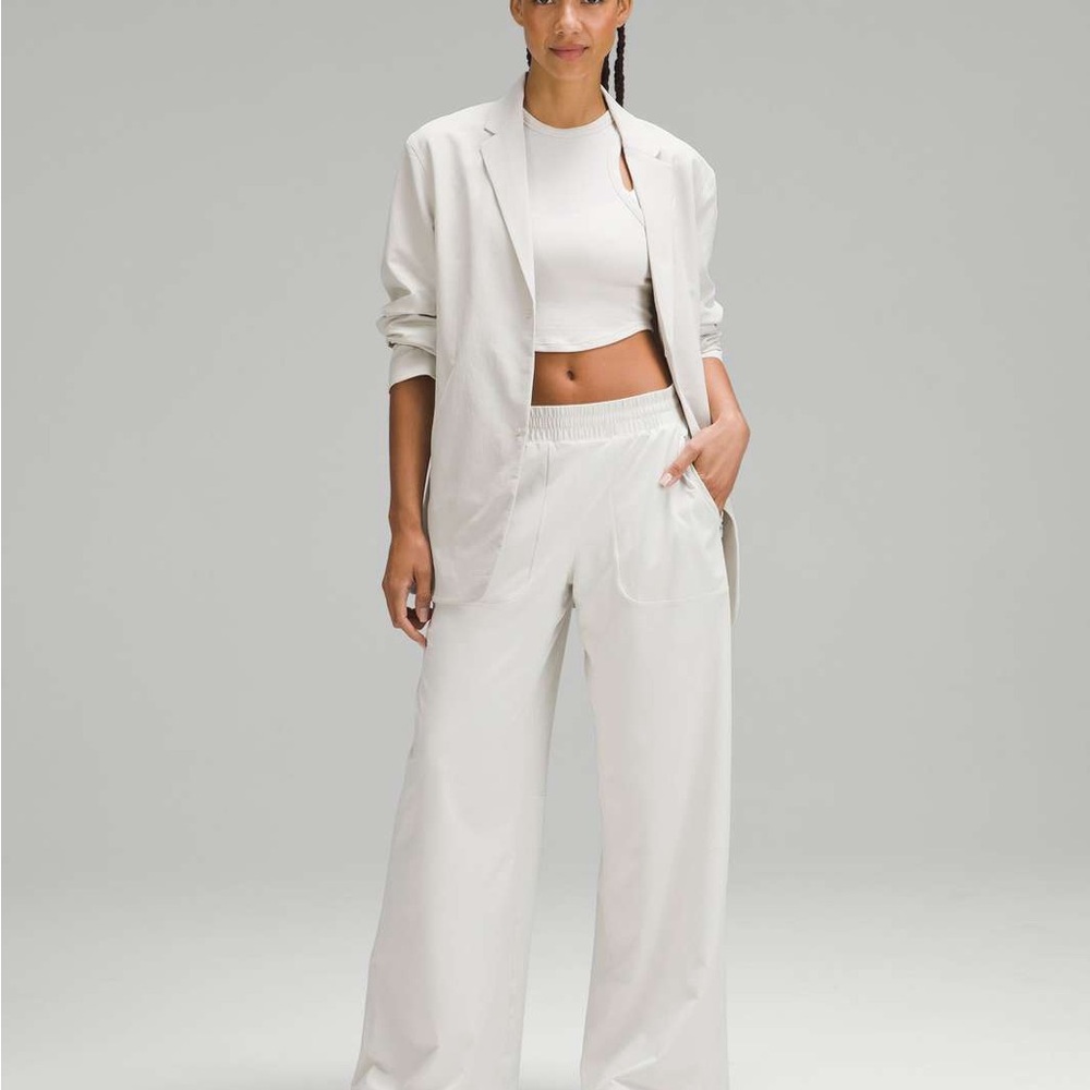 Lululemon Athletica Bone Swift Wide Leg Mid Rise Pants